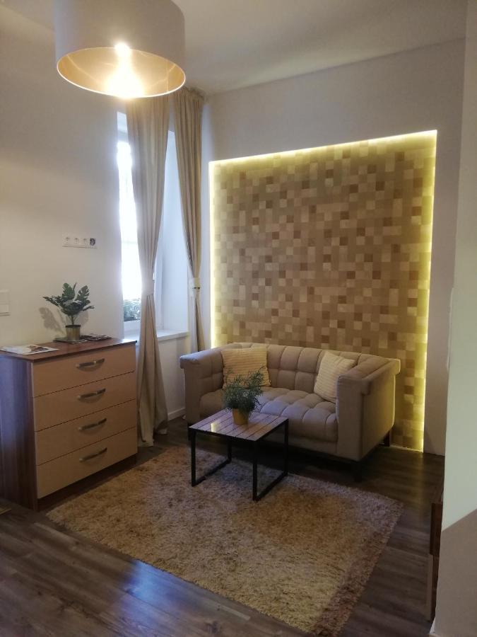 Embassy Studio Apartment Citypark Βουδαπέστη Εξωτερικό φωτογραφία