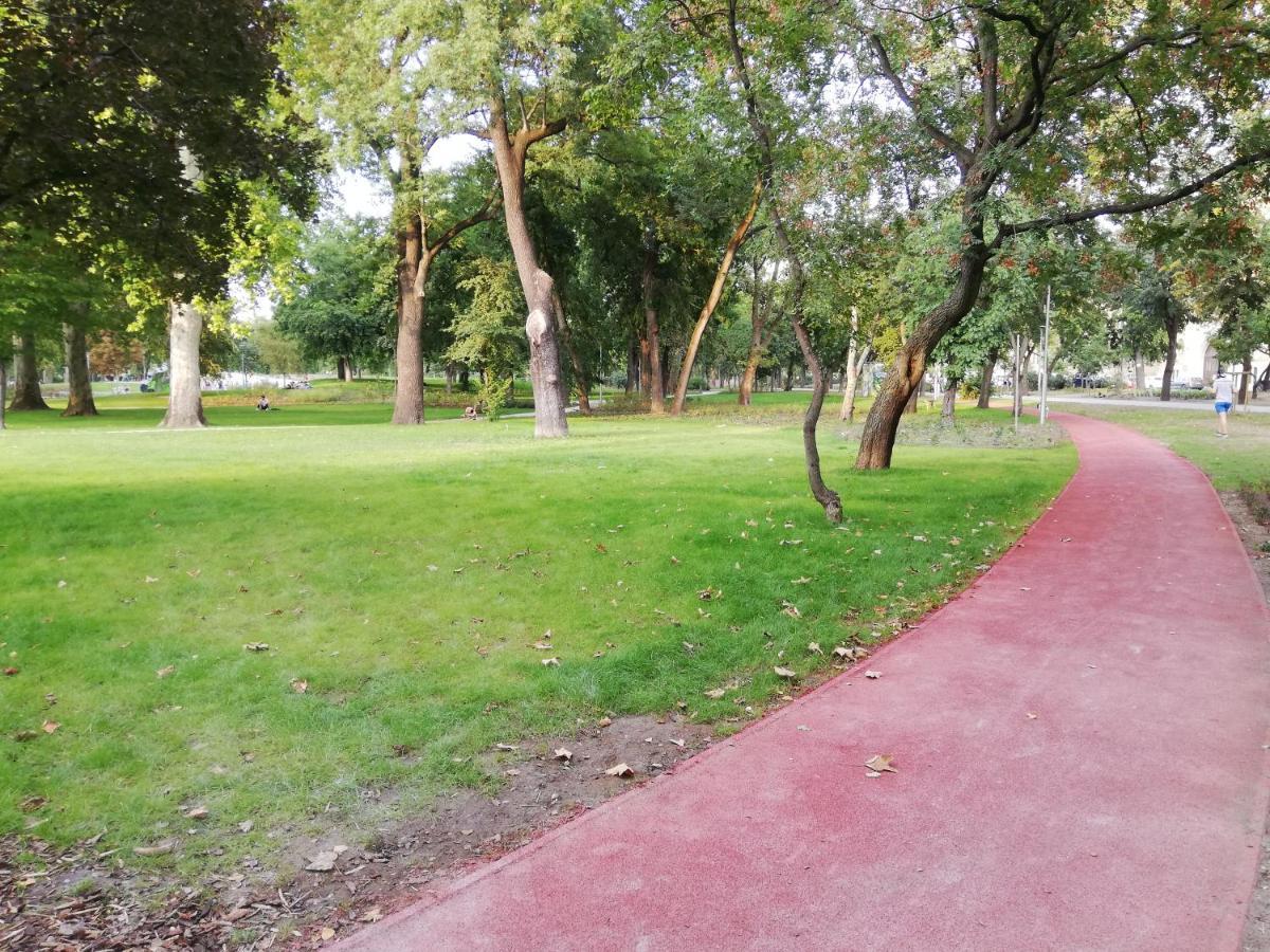 Embassy Studio Apartment Citypark Βουδαπέστη Εξωτερικό φωτογραφία