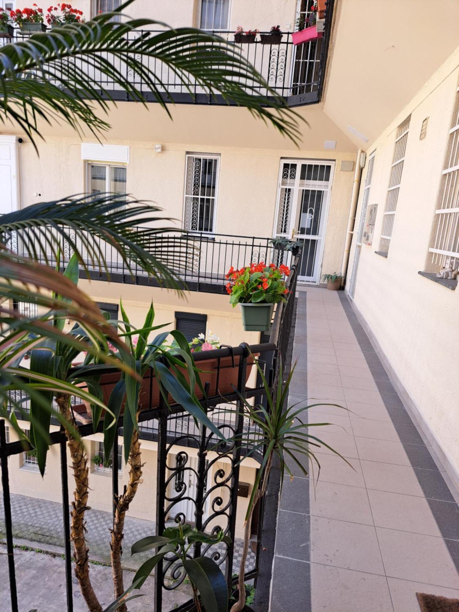 Embassy Studio Apartment Citypark Βουδαπέστη Εξωτερικό φωτογραφία